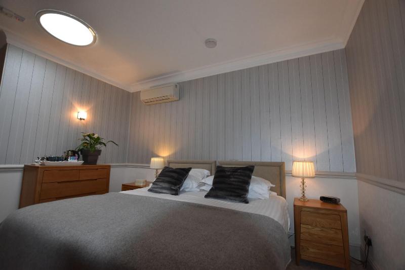Watersmeet Hotel - Oda