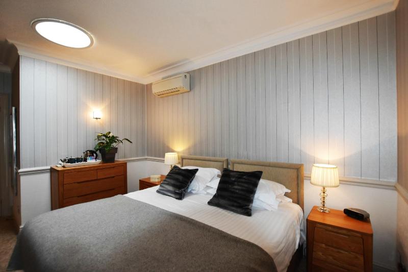 Watersmeet Hotel - Oda