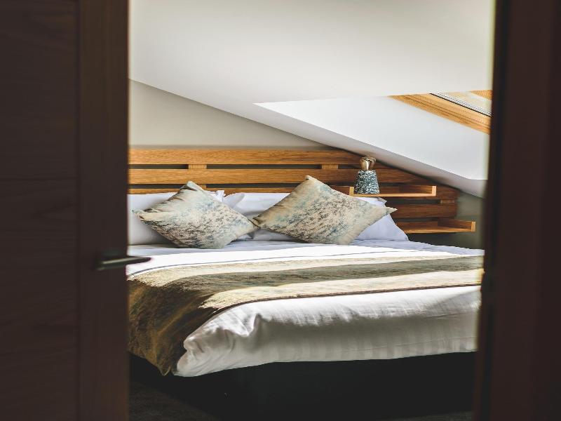 Mono Suites - Oda