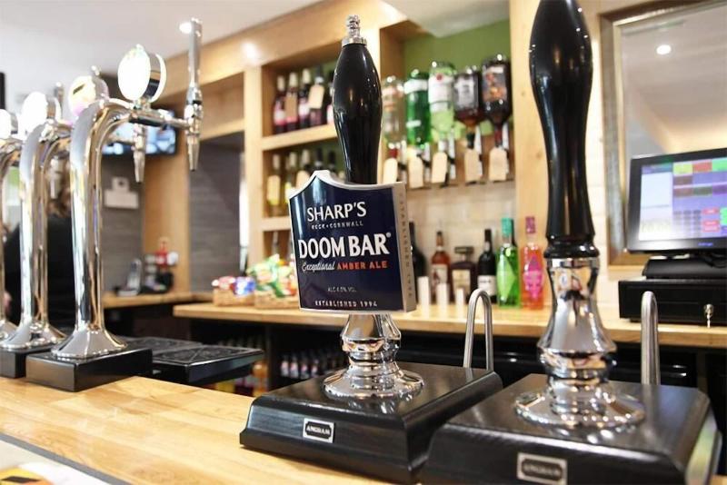 The Liberal House - Bar