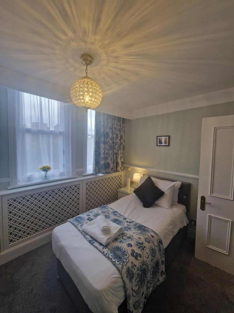 St Margarets Hotel - Oda