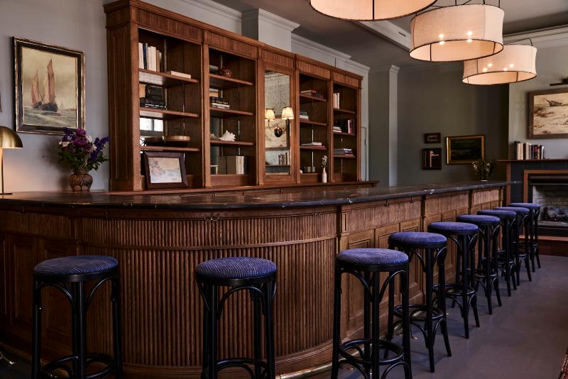 The Harbor Front Inn - Lobi
