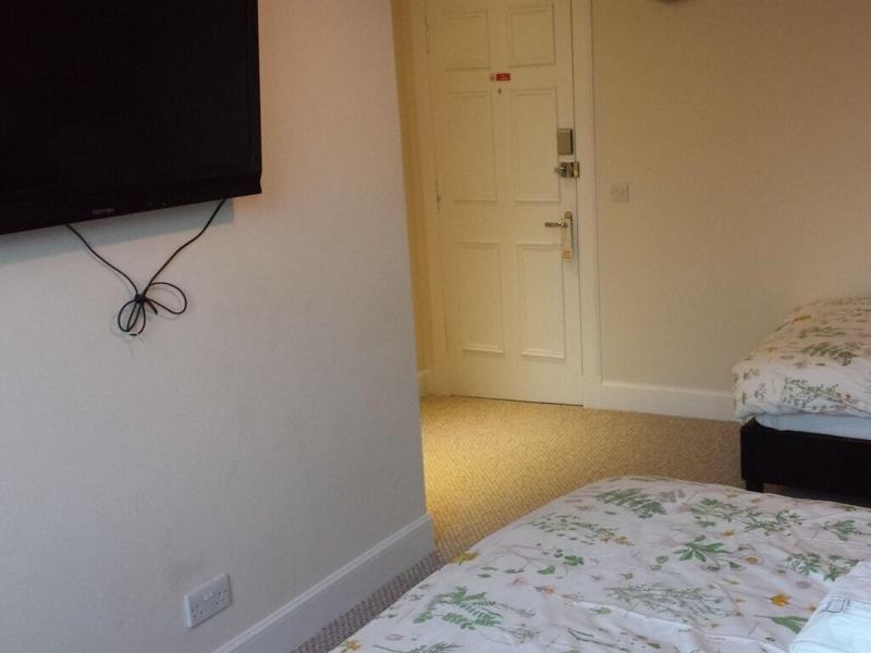 Edinburgh Holiday Guest House - Oda