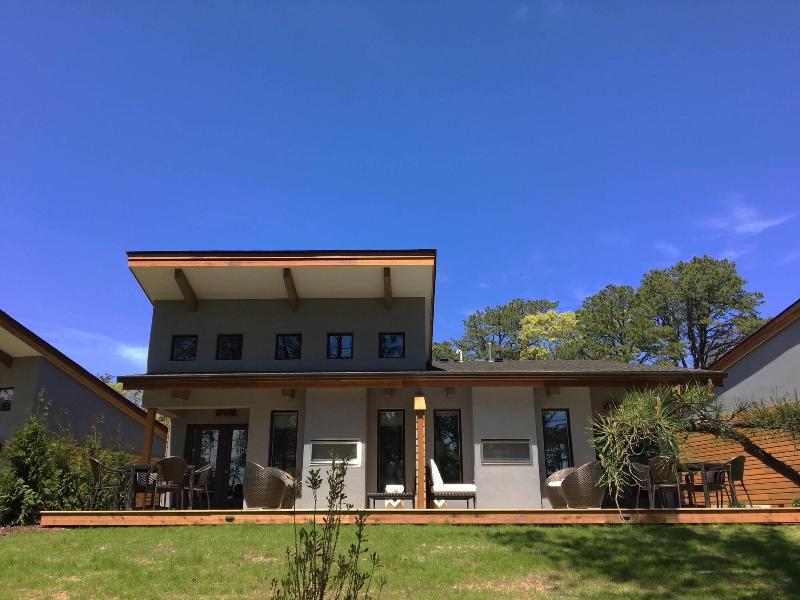 Hampton Maid Motel - Genel