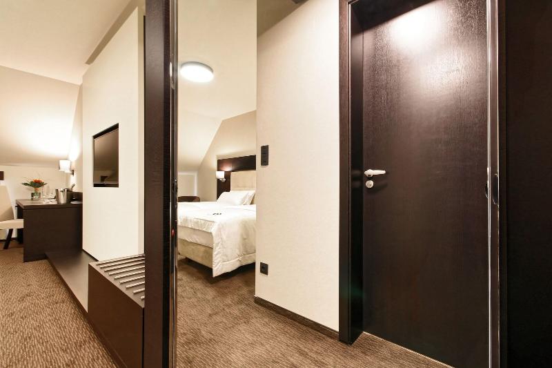 Hotel Victory - Oda