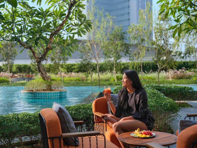 Swissotel Jakarta PIK Avenue - Bar
