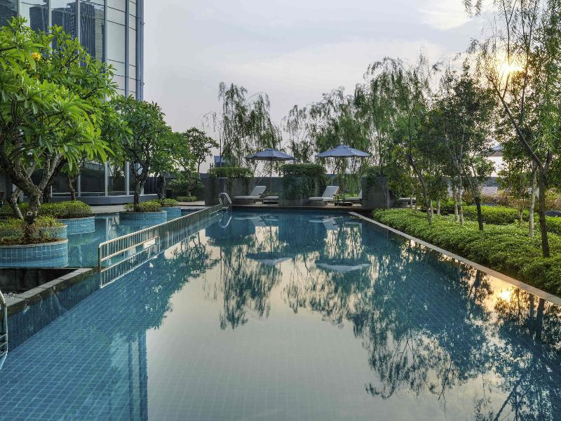 Swissotel Jakarta PIK Avenue - Havuz
