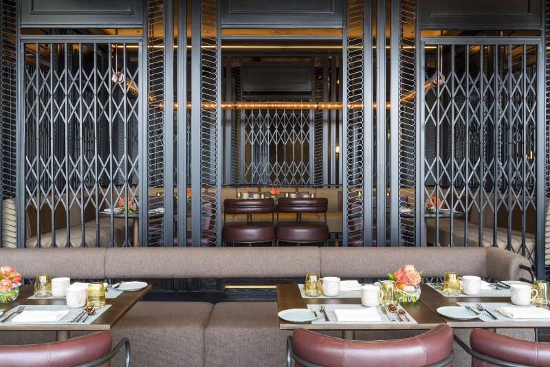 Swissotel Jakarta PIK Avenue - Restoran