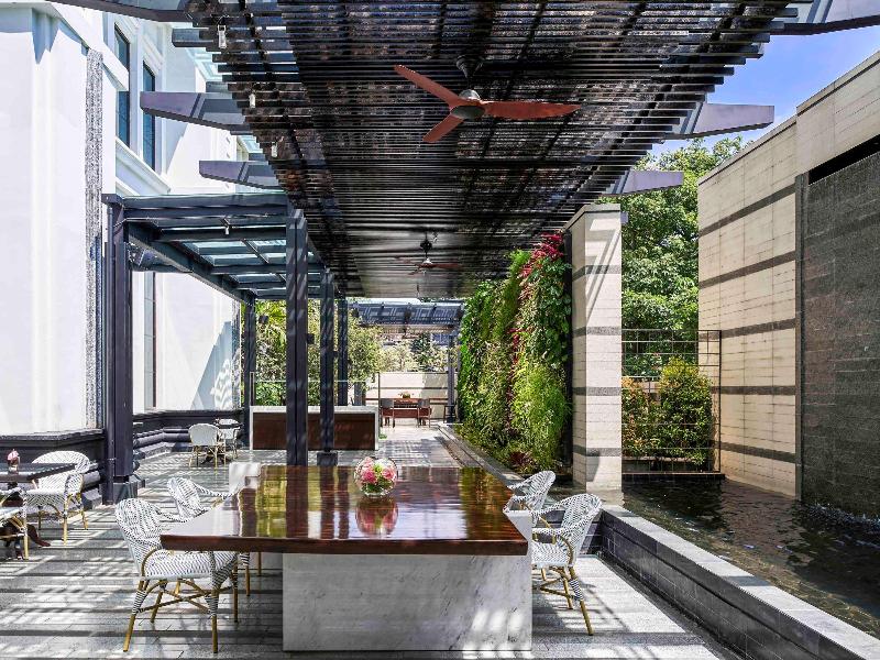 Pullman Bandung Grand Central - Restoran