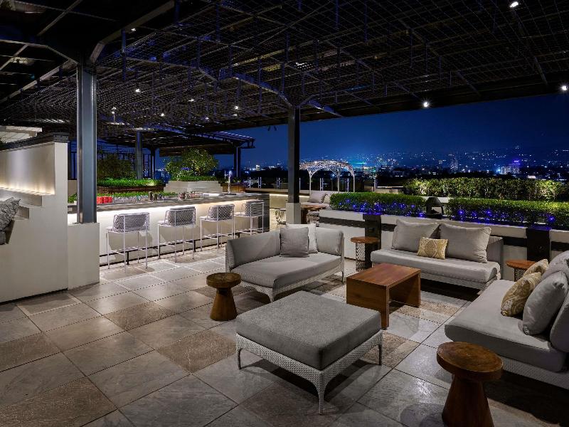 Pullman Bandung Grand Central - Restoran