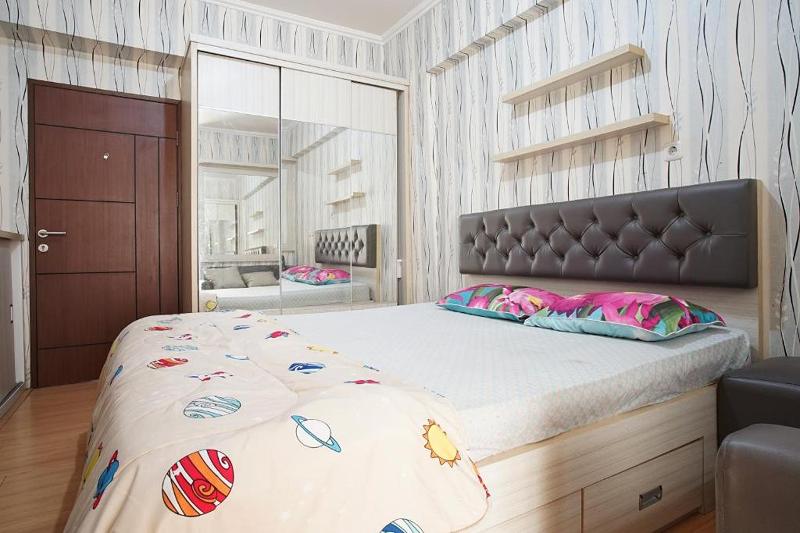 Planet Room Kemang View by ZUZU - Oda