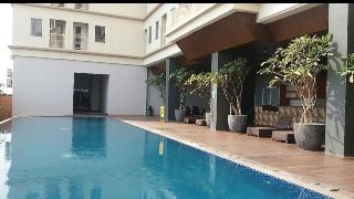 Mahogany x Sagita Karawang by ZUZU otel fotoğrafı