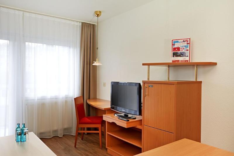 H+ Hotel Wiesbaden Niedernhausen - Genel