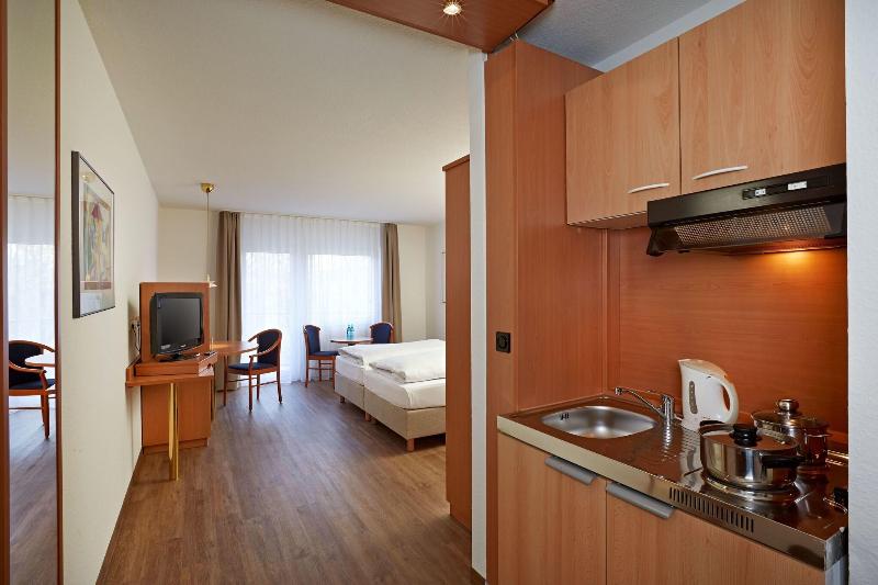 H+ Hotel Wiesbaden Niedernhausen - Genel