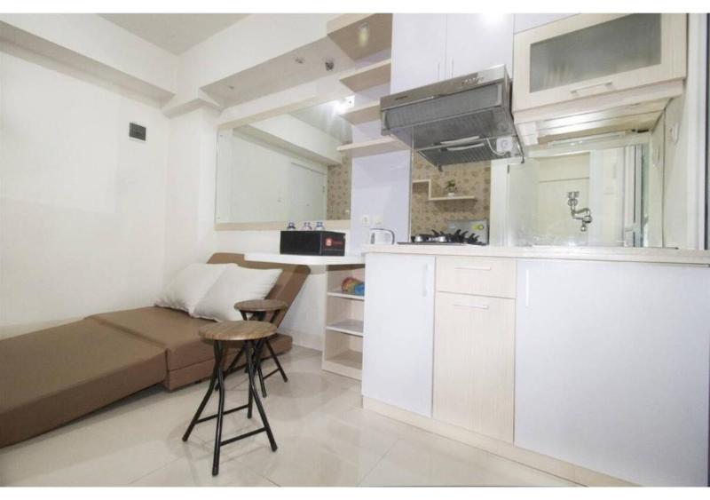 Apartment Green Pramuka by Vincent by ZUZU - Oda