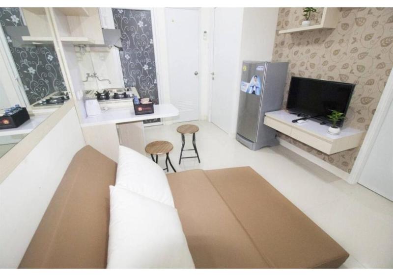 Apartment Green Pramuka by Vincent by ZUZU - Oda