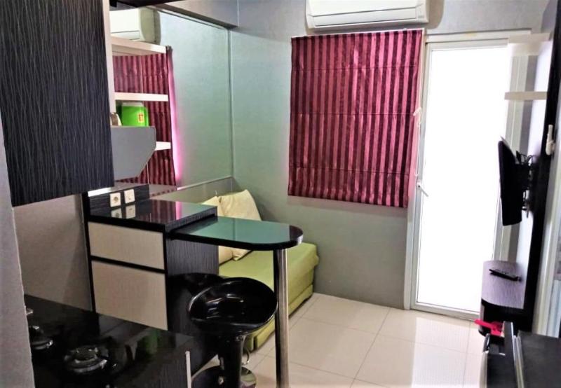 Green Pramuka Apartement By Vici by ZUZU - Oda