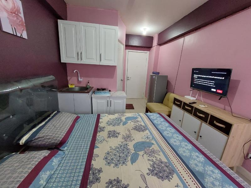 Green Pramuka Apartement By Vici by ZUZU - Oda