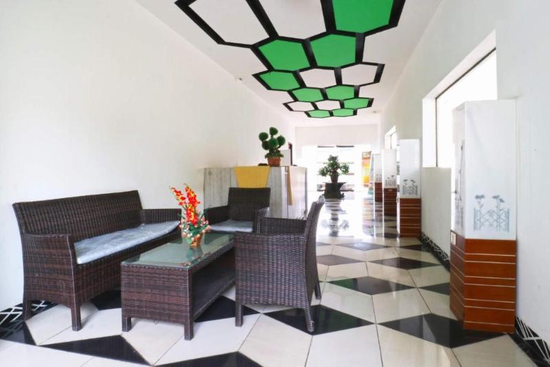 Habibah Syariah Hotel by ZUZU - Lobi