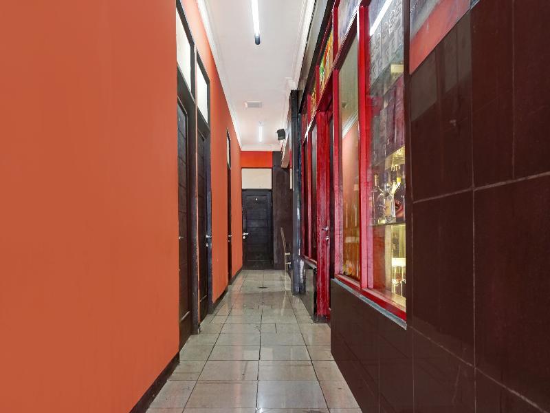 90702 Wisma Tobana Kebayoran - Lobi