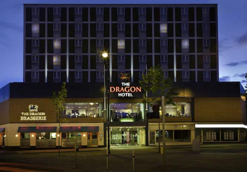 Dragon Hotel - Genel