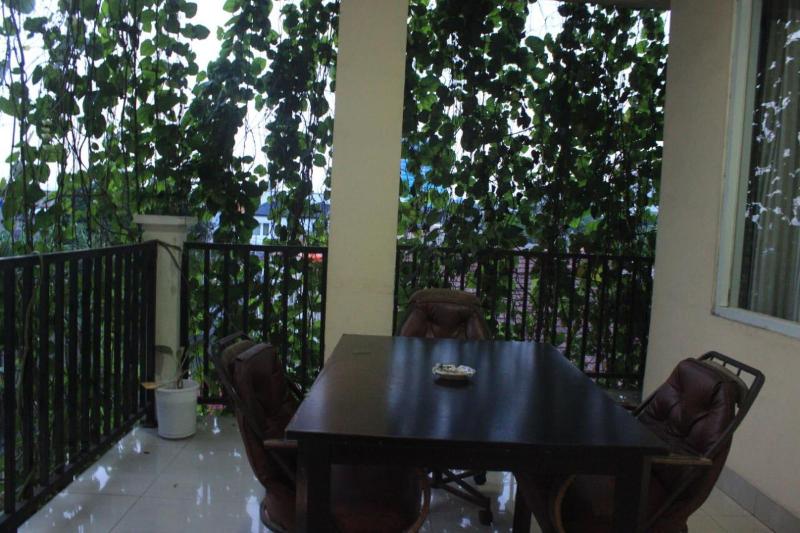 Ragunan Residence Syaridin by ZUZU - Teras