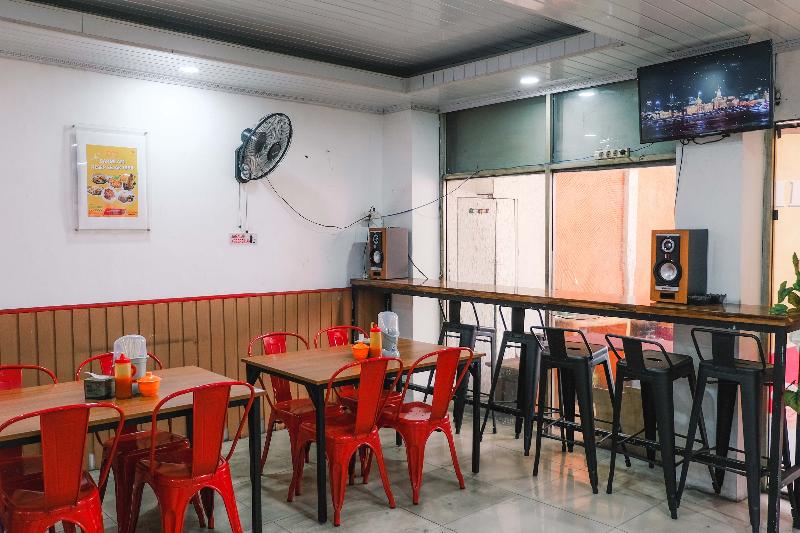 King Stone Hotel by ZUZU - Restoran