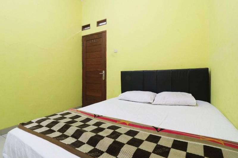 Hotel Surabaya Jaya Bandara Soetta by ZUZU - Oda