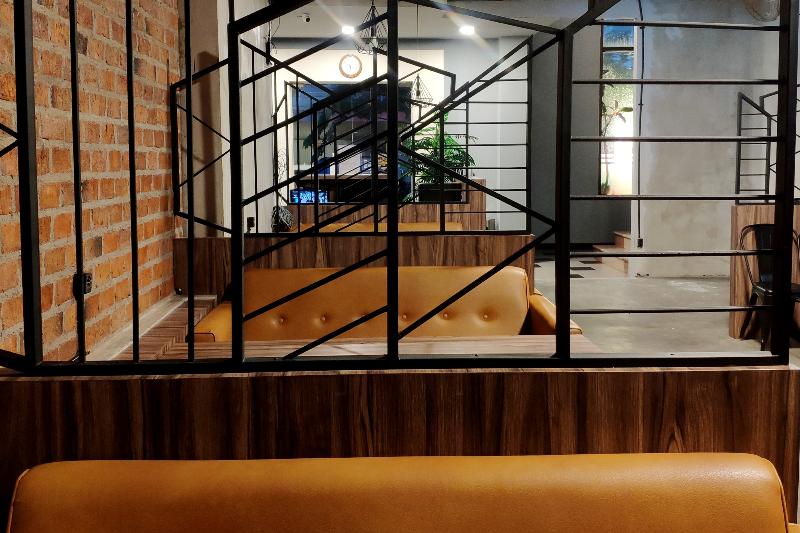 Orange Inn Hotel Mangga Besar by ZUZU - Bar