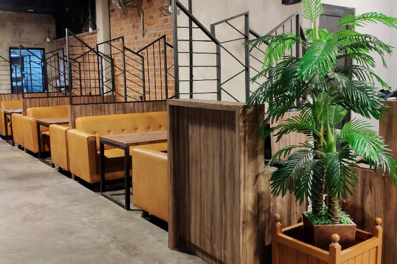 Orange Inn Hotel Mangga Besar by ZUZU - Bar