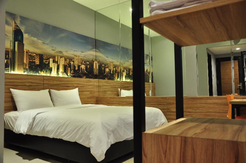 Orange Inn Hotel Mangga Besar by ZUZU - Oda