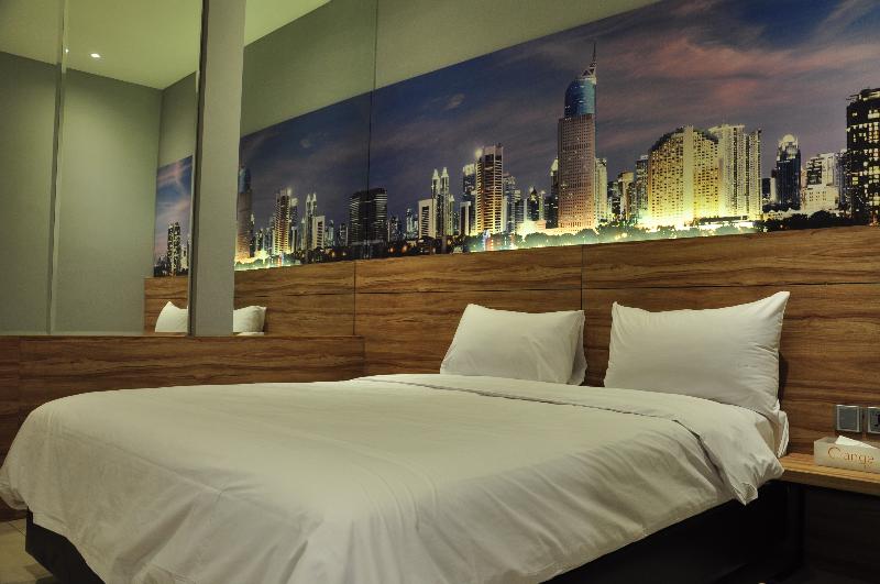 Orange Inn Hotel Mangga Besar by ZUZU - Oda