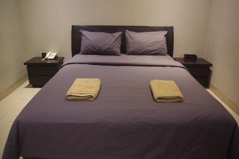 Orange Inn Hotel Mangga Besar by ZUZU - Oda