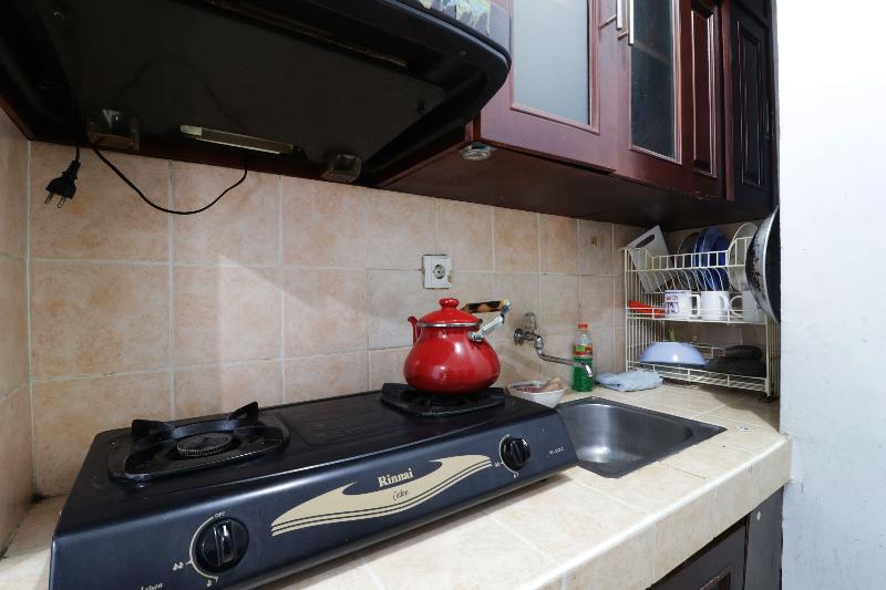 Rent House Center at Apartmen Mediterania by ZUZU - Oda