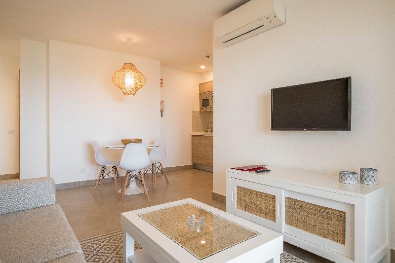 Clube Porto Mós - Oda
