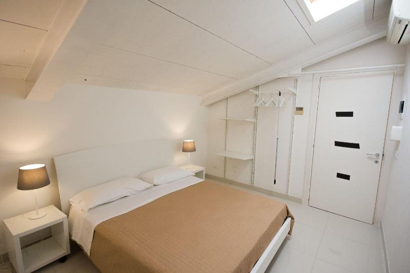 Suites And Apartment - Oda