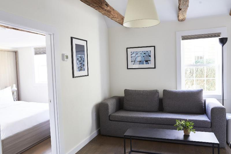 The Roundtree, Amagansett - Oda