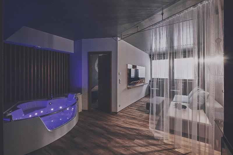 Onyx Luxury - Oda