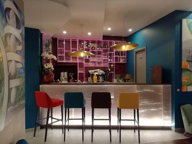 73 Boutique Hotel - Bar