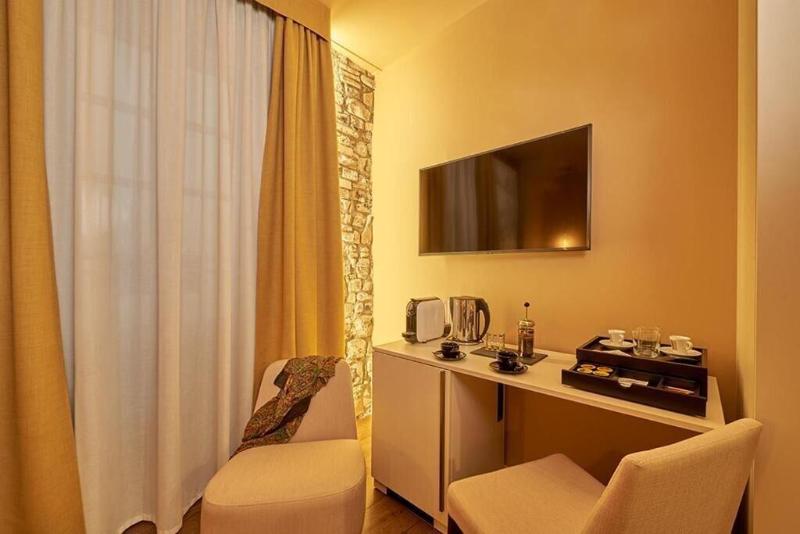 73 Boutique Hotel - Lobi
