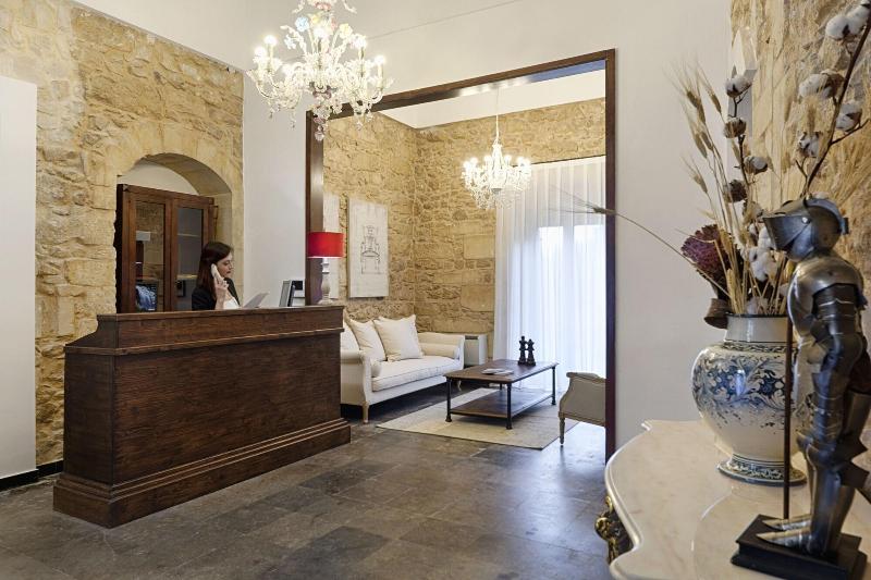 Itria Palace - Lobi