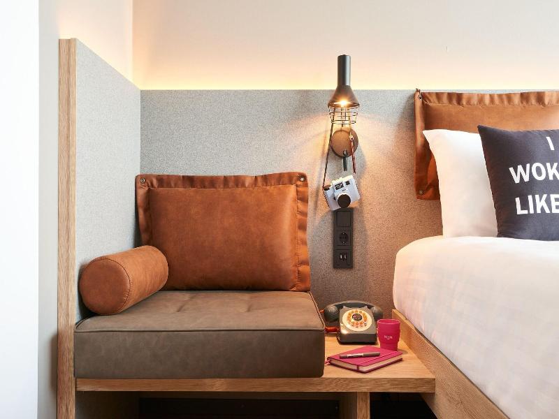 Moxy Amsterdam Schiphol Airport - Oda