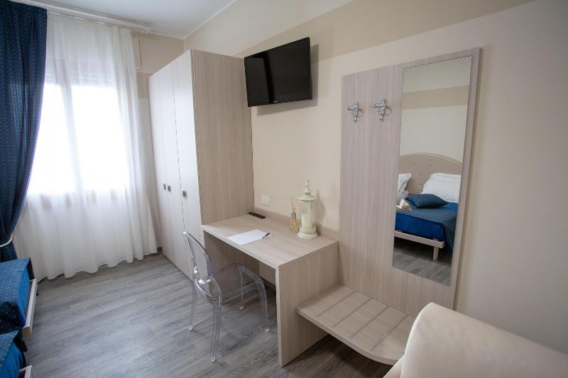 Home Hotel - Oda