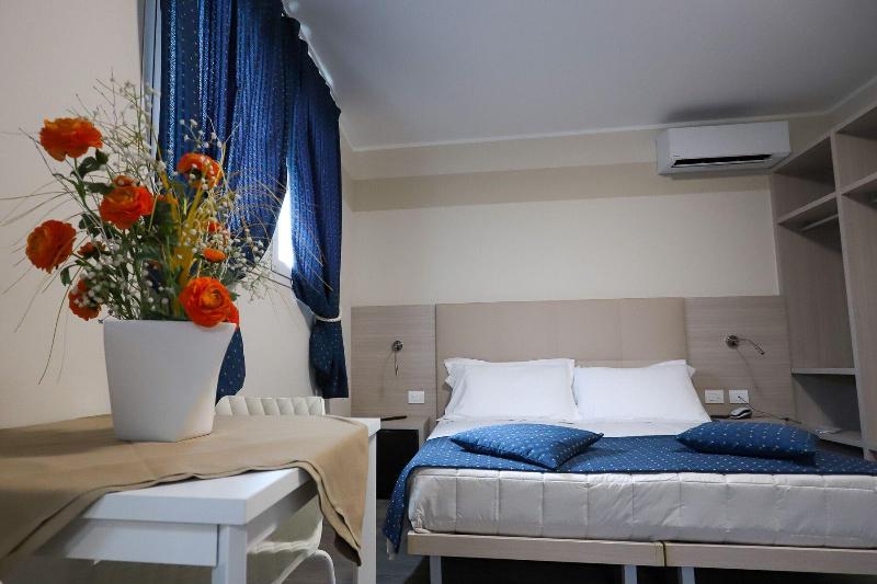 Home Hotel - Oda