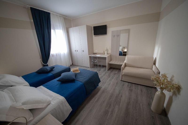 Home Hotel - Oda