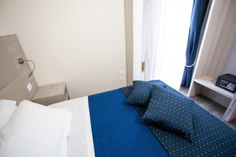 Home Hotel - Oda