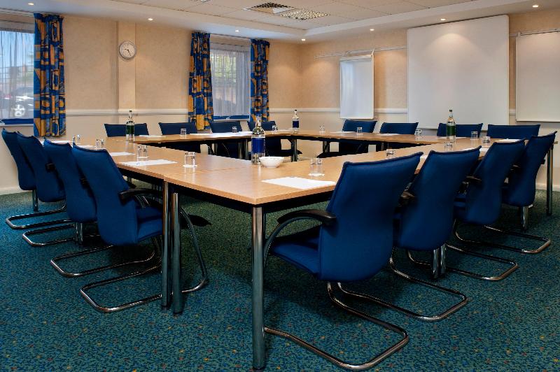 Holiday Inn Express Swansea East - Toplantı
