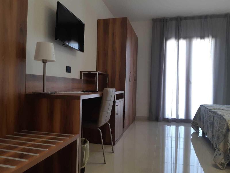 Morello Beach Hotel - Oda