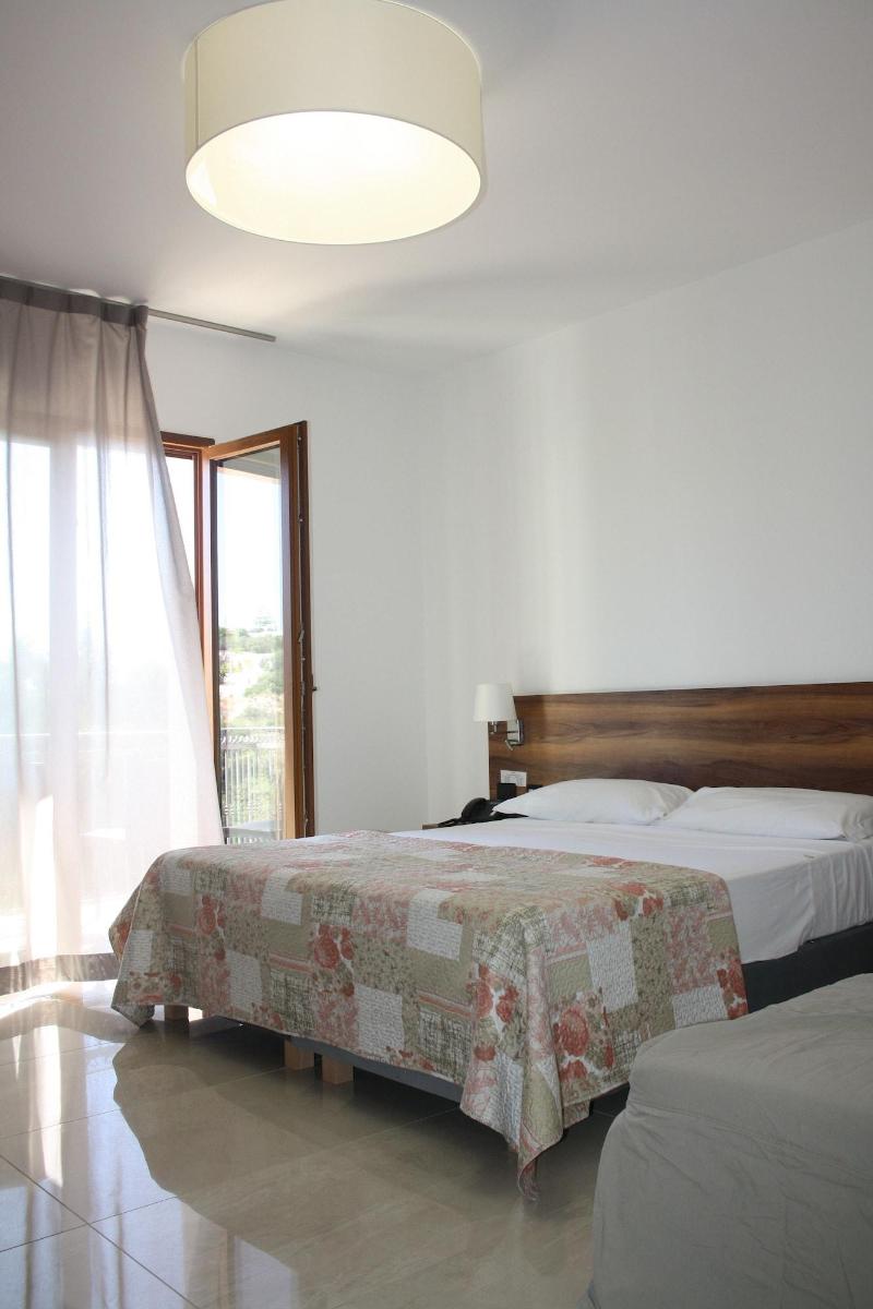 Morello Beach Hotel - Oda