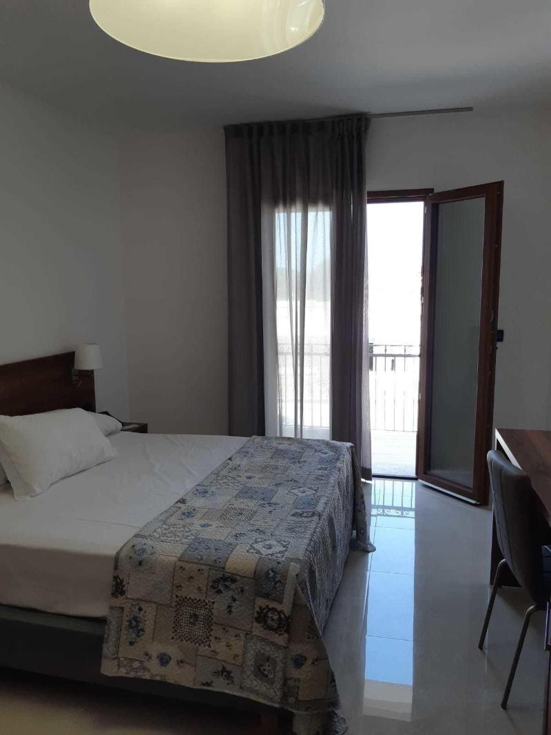 Morello Beach Hotel - Oda